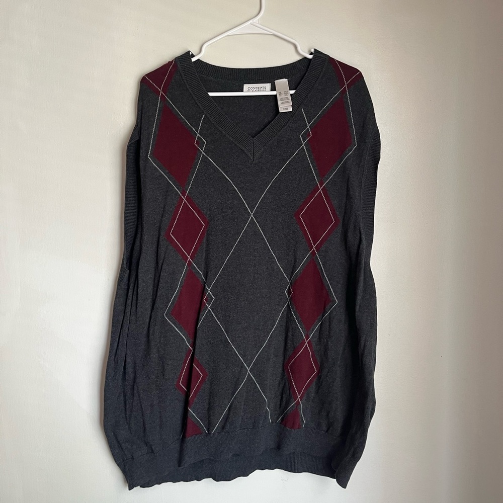 Claiborne Charcoal and Maroon V-Neck Sweater